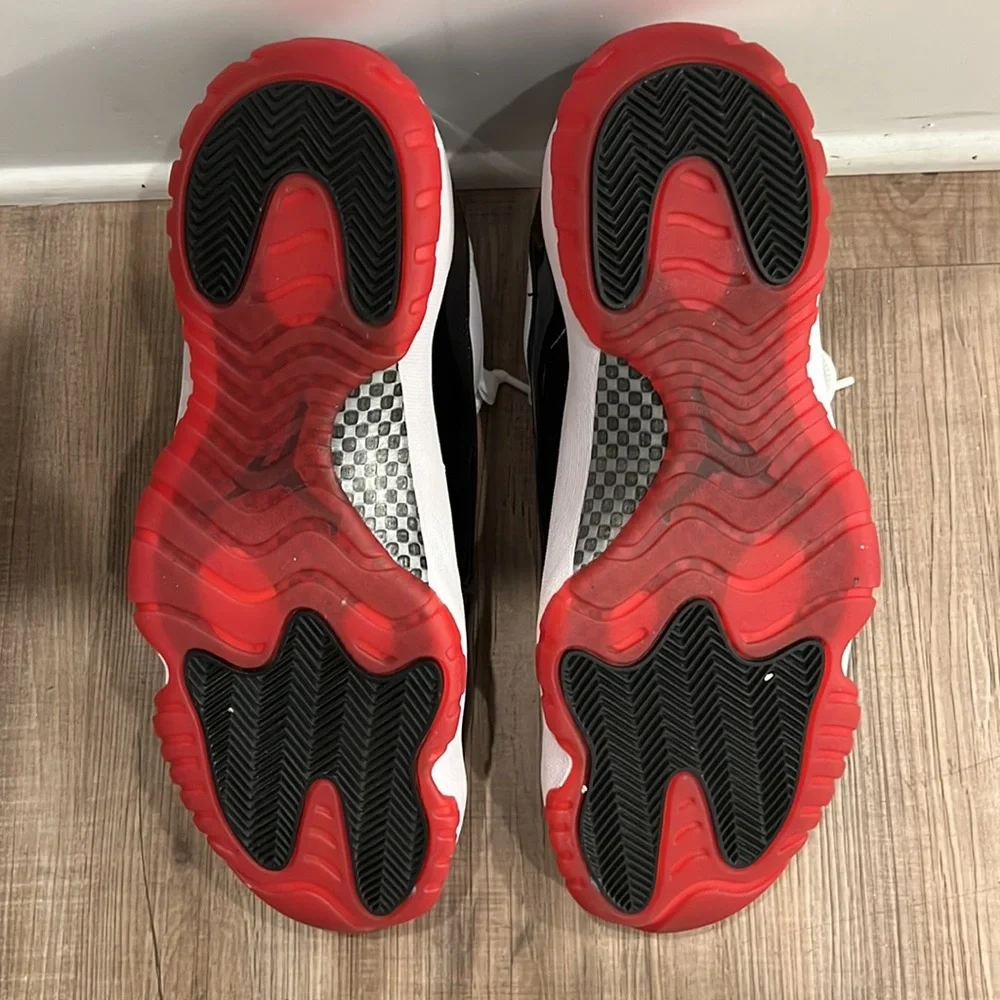 Jordan 11 Low Bred Size 13 - New - Picture 6 of 6